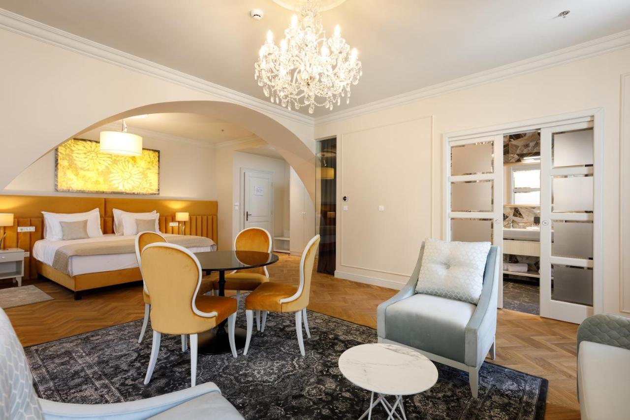 Heritage Hotel Santa Lucia Split Bagian luar foto